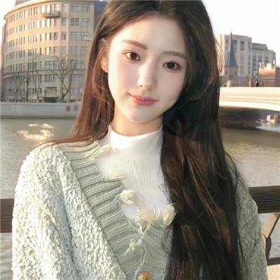 跪毯旁的眼泪